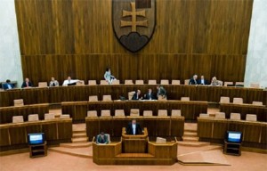szlovak_parlament