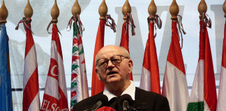 Pongrátz Gergely Érdemkereszt Popély Gyulának