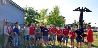 Az Országgyűlés elnöke magyar zászlót küldött a dunaszerdahelyieknek