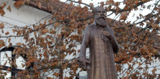 Batthyány Lajos szobrot kapott Komáromban