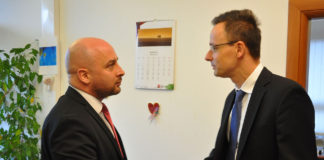 A külügyminiszter az MKP elnökével tárgyalt