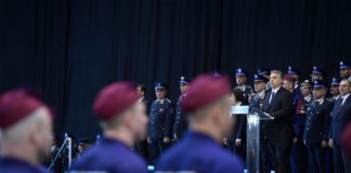 Orbán Viktor: Csak magunkra számíthatunk határaink megvédésében