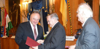 Csáky Pál: A díj elkötelezettséget jelent, újabb energiát ad