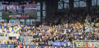 Vereség a Trencséntől, kiállás a csapat mellett