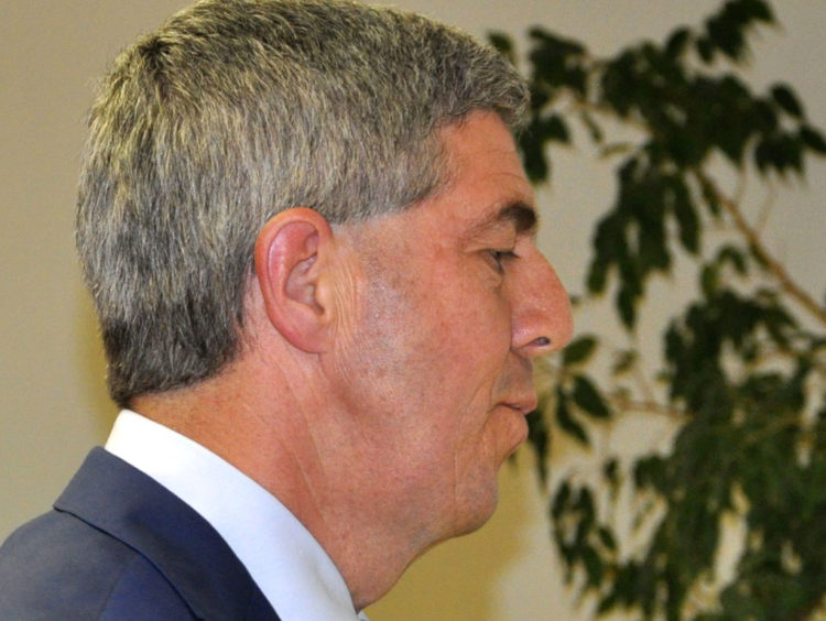 Glváč lemondott a parlamenti alelnöki tisztségéről, és erre szólította fel Bugárt is