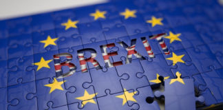 A Brexit után sem kell vízumot igényelniük az Egyesült Királyságba utazó uniós állampolgároknak