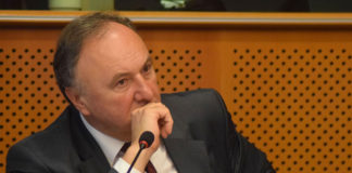 Csáky: Nem tudom elképzelni, hogy tisztességes ember Bugárra szavazzon