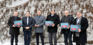 Menyhárt József csaknem kétszer annyi aláírást gyűjtött, mint kell