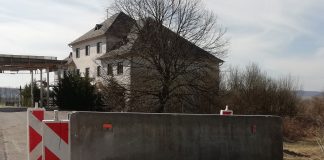 Egymástól elzárt magyarok