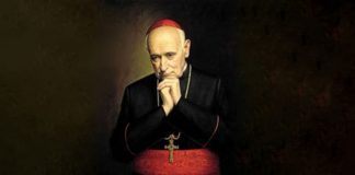 Világító fáklya a diktatúrák sötétjében