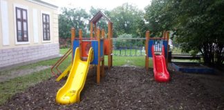 A palásti magyar gyermekek szépen felújított óvodaépületben kezdhették meg az új tanévet.