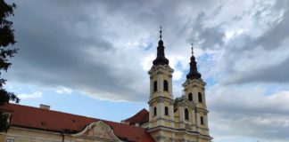 Bepillantás a jászói szabadegyetem értékeibe