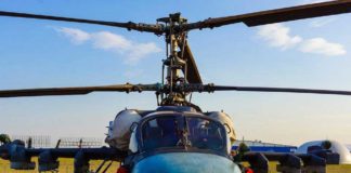 Képmutatás nem középiskolás fokon: már az újságírókat is helikopterrel utaztatják a „tiszta infrastruktúra” kiépítéséről szóló bejelentés sajtótájékoztatójára…