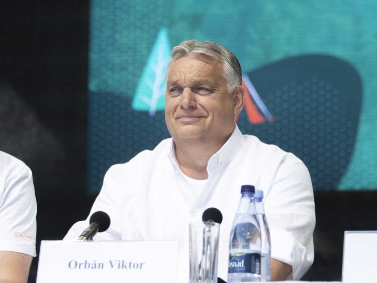 Orbán Viktor Tusványoson: Európának új stratégiára van szüksége